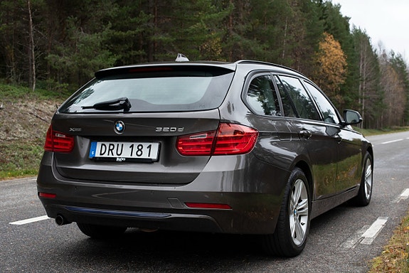 BMW 320d 2 of 18