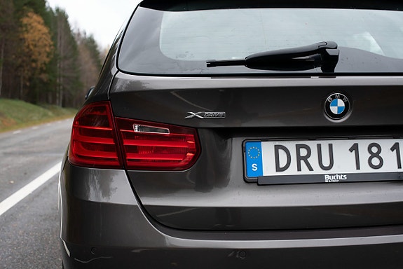 BMW 320d 9 of 18