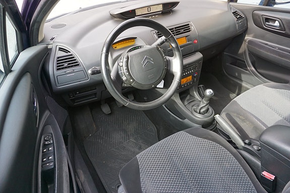 Citroen C4 19 of 21