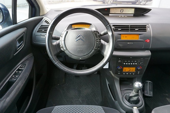 Citroen C4 17 of 21