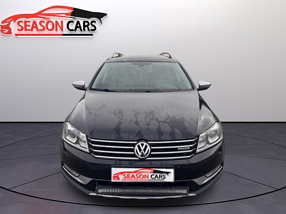 Volkswagen Passat Alltrack 7 of 12