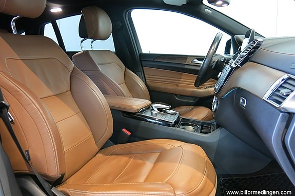 Mercedes-Benz GLE250 d 7 of 21