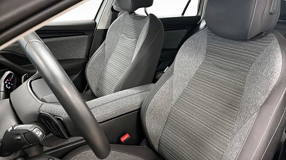 Skoda Superb 8 of 12