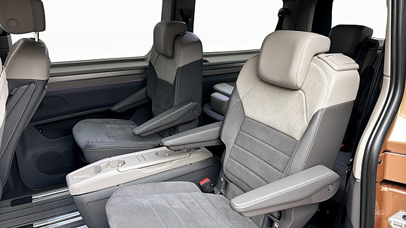 Volkswagen Multivan 11 of 12