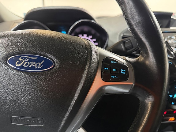 Ford Ecosport 25 of 29