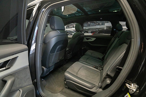 Audi Q7 18 of 24