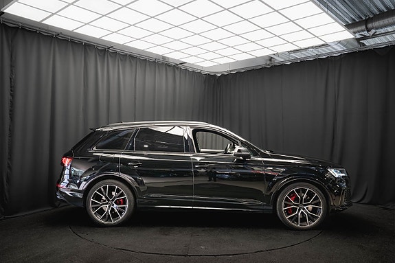 Audi Q7 6 of 24