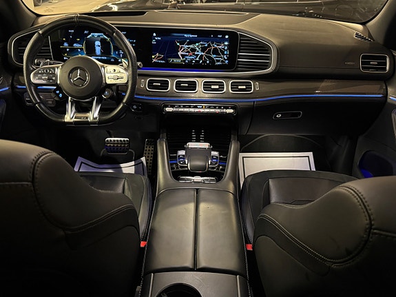 Mercedes-Benz GLE53 27 of 30