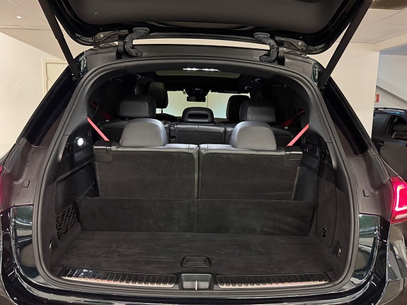 Mercedes-Benz GLE53 13 of 30
