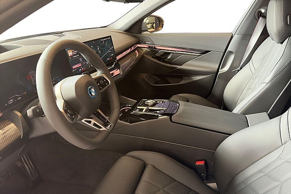 BMW 530e 14 of 21