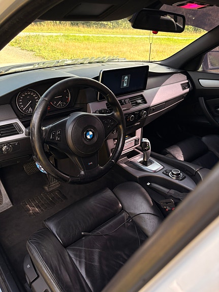 BMW 520d 5 of 9