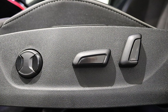 Skoda Enyaq 9 of 21