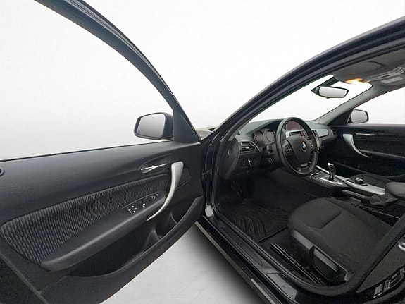 BMW 118i 10 of 30