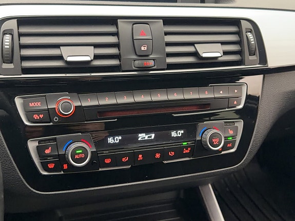 BMW 118i 22 of 30