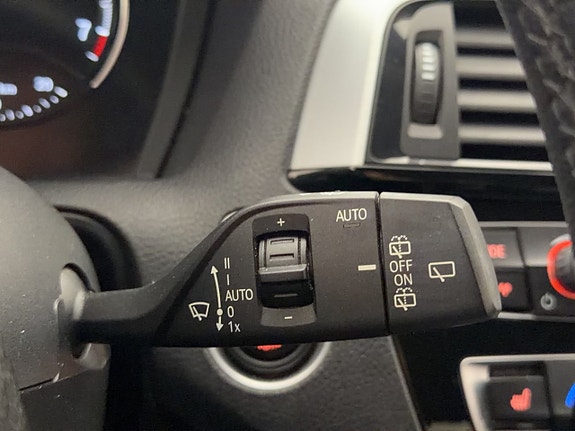 BMW 118i 18 of 30