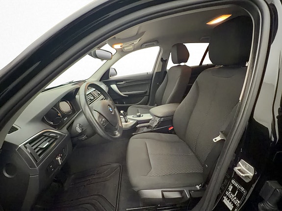 BMW 118i 11 of 30