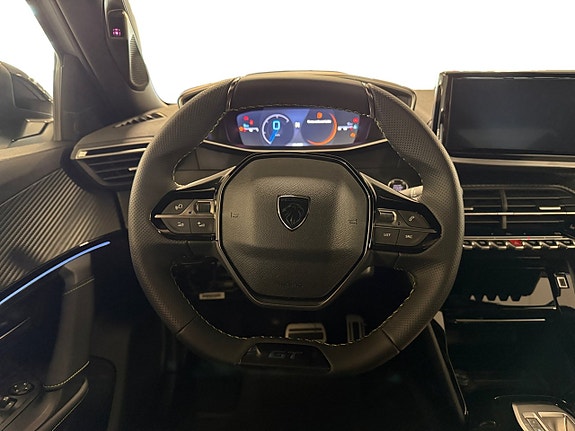 Peugeot 2008 6 of 9