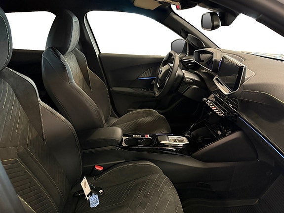 Peugeot 2008 8 of 9