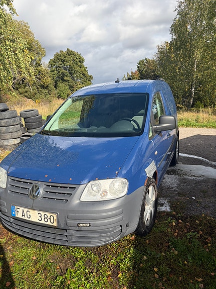 Volkswagen Caddy 2 of 9