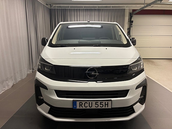 Opel Vivaro-e 4 of 14