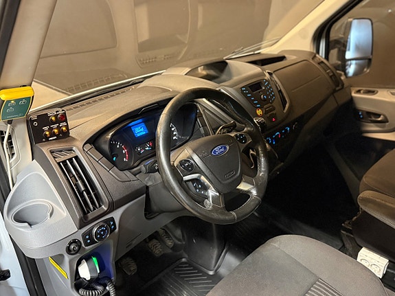 Ford Transit 13 of 25