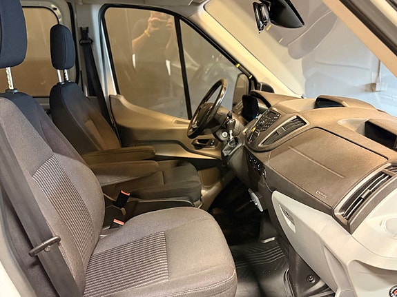 Ford Transit 20 of 25