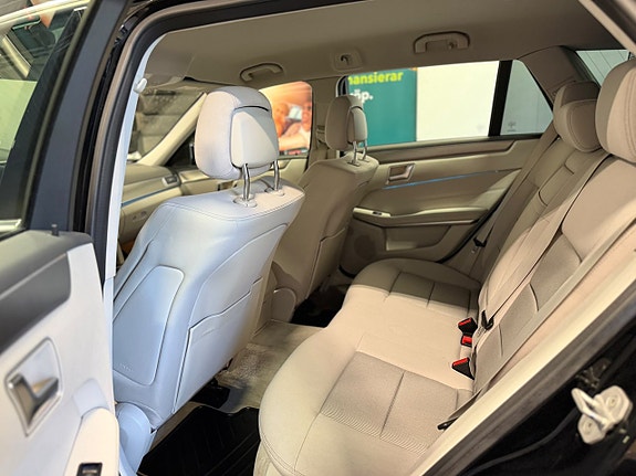 Mercedes-Benz E220 10 of 28