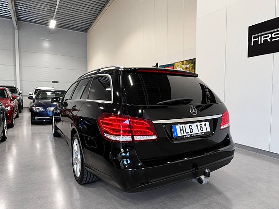 Mercedes-Benz E220 7 of 28