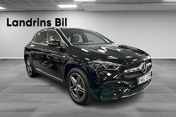 Mercedes-Benz GLA250 e 3 of 15