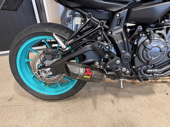 Yamaha MT-07 ABS Akrapovic carbon 2 of 6