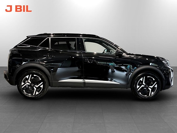 Peugeot 2008 15 of 17