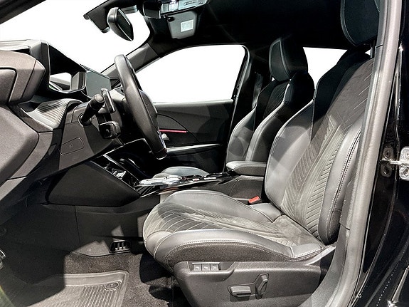 Peugeot 2008 4 of 17