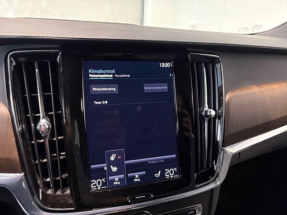 Volvo V90 Cross Country 21 of 27