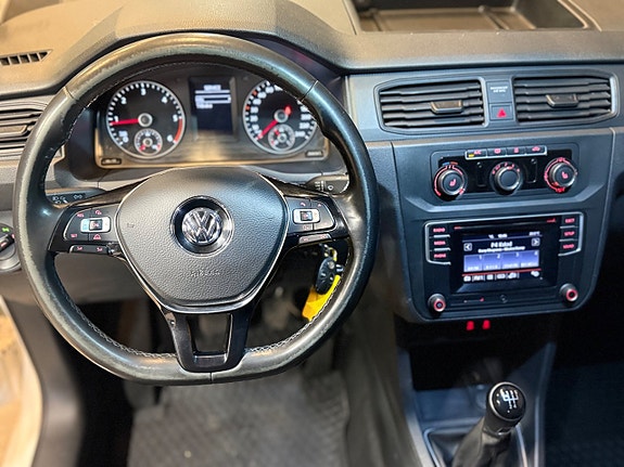 Volkswagen Caddy Maxi 14 of 19