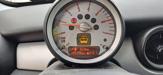 MINI Cooper 4 of 10