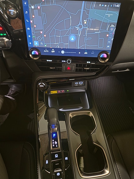 Lexus NX350h 10 of 12