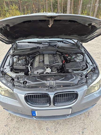 BMW 525i 12 of 13