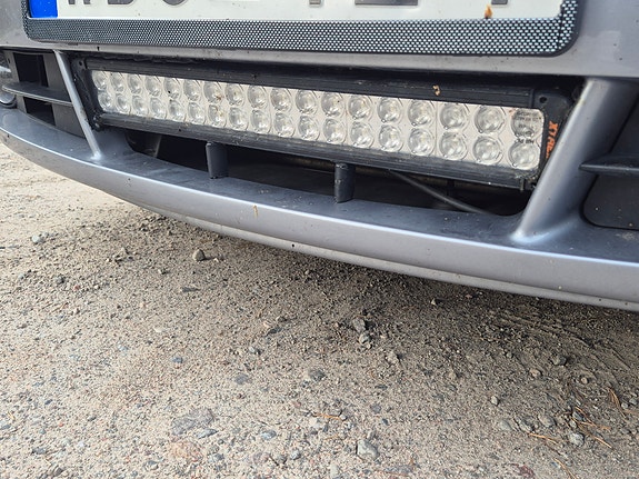 BMW 525i 11 of 13