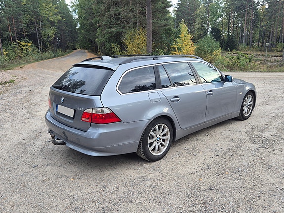 BMW 525i 3 of 13