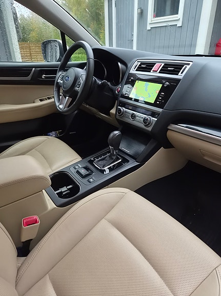 Subaru Outback 7 of 13