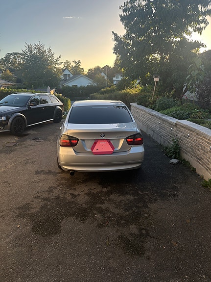 BMW 325i 5 of 11
