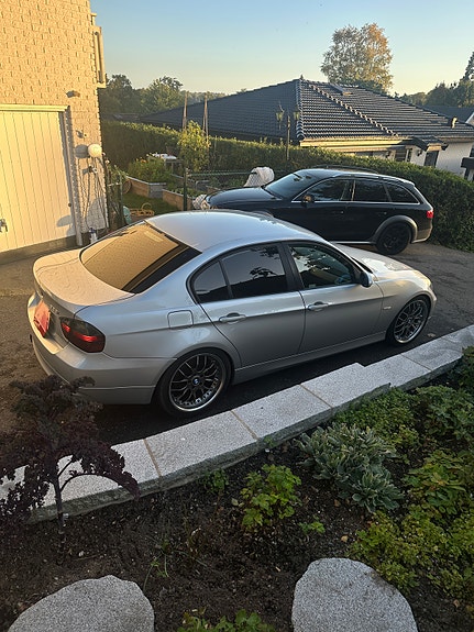 BMW 325i 7 of 11