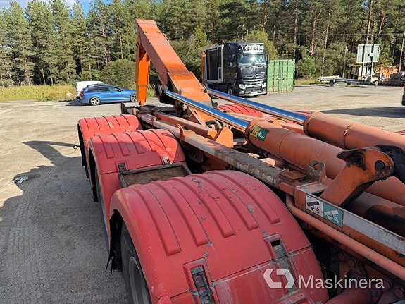 Lastväxlare Scania R520 Tridem Plogutrustad 26 of 27