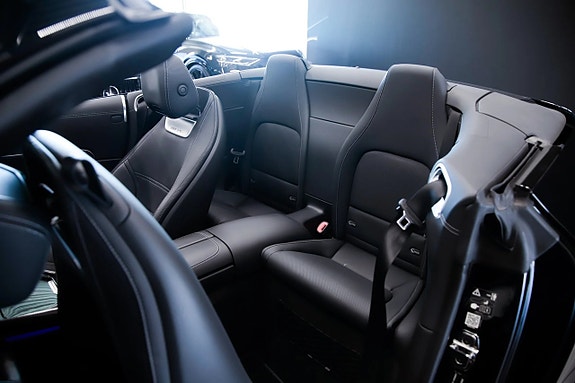 Mercedes-Benz SL 63 AMG 8 of 18