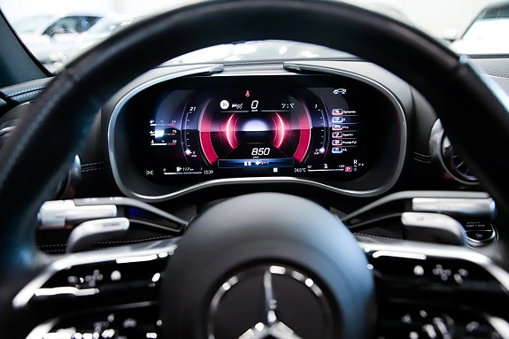 Mercedes-Benz SL 63 AMG 16 of 18