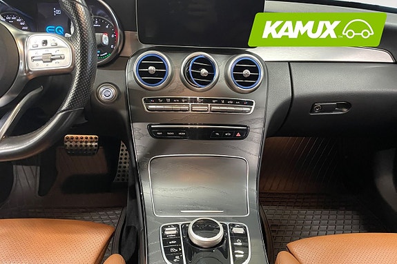 Mercedes-Benz C300 11 of 23