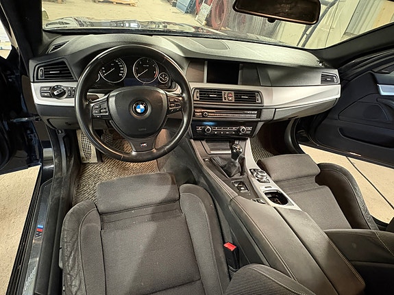 BMW 520d 5 of 7