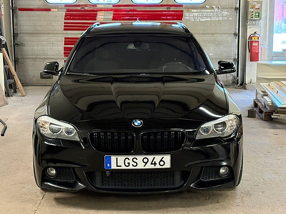 BMW 520d 3 of 7