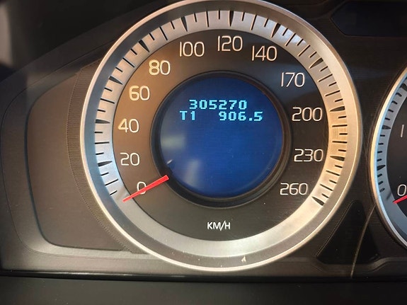 Volvo XC70 21 of 22