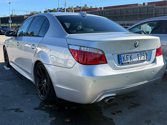 BMW 520d 3 of 11